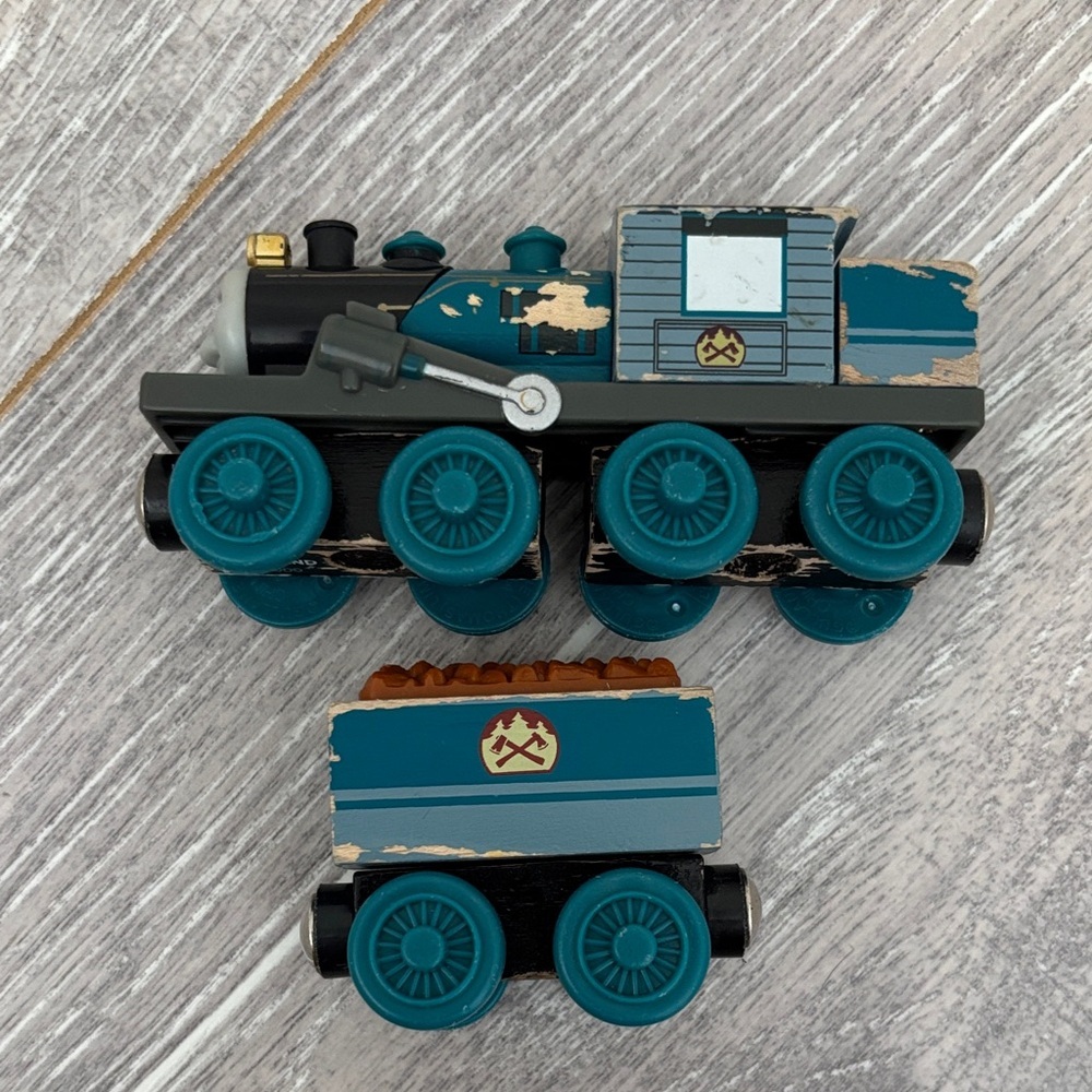 Wooden Ferdinand with Tender - Picture 7 of 8